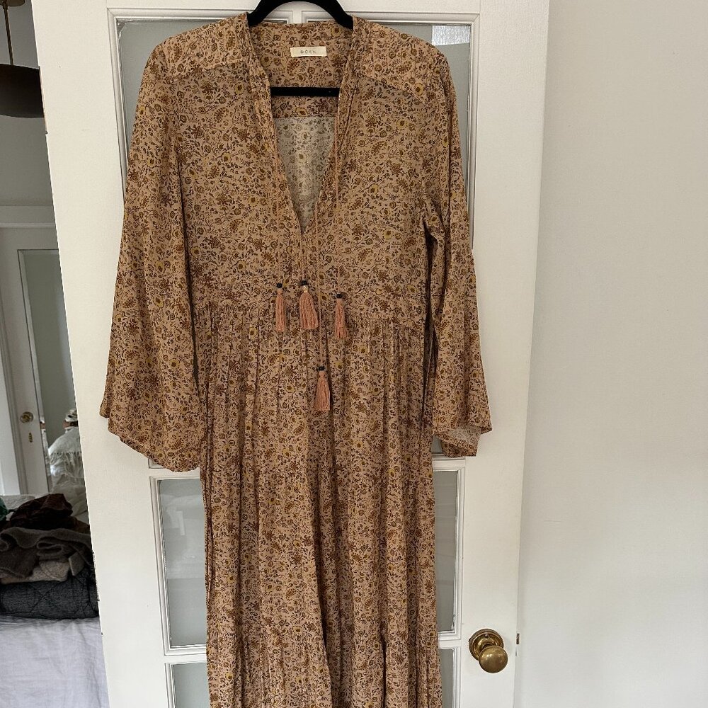 Doen Floral Print Maxi Sundress / Neutrals